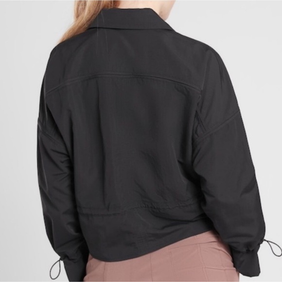 ATHLETA Acadia Cropped Utility Sz M Women's Black Jacket - Picture 7 of 11